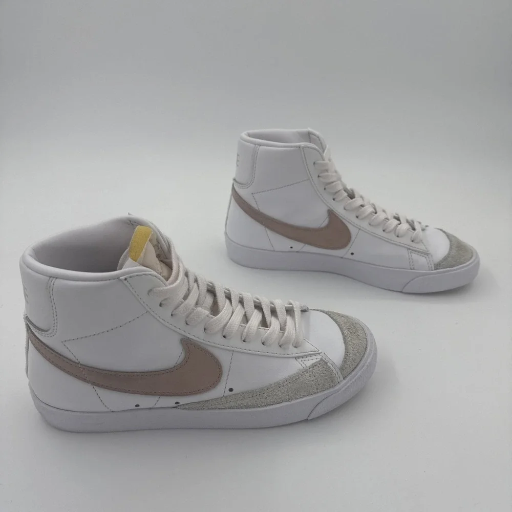 Nike Womens Blazer Mid '77 Vintage Blazer White Pink Sneaker Shoes Size 8